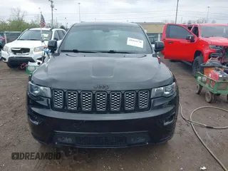 2019 Jeep Grand Cherokee Upland with VIN 1C4RJFAG0KC545958, listed as a IAAI auction lot 41954170 with 120,135 mi miles. Bid and sale history available at carsss.com. Image 13.