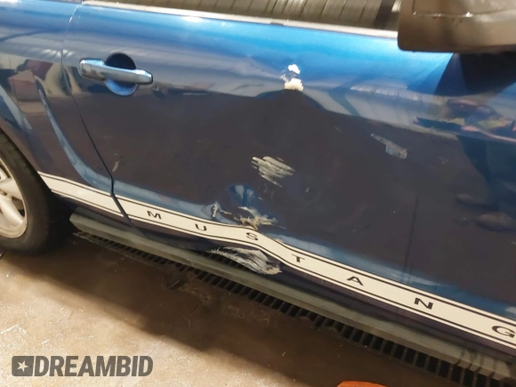 2007 Ford Mustang Deluxe with VIN 1ZVFT80N575320680, listed as a IAAI auction lot 41373758 with 109,588 mi miles and . Bid and sale history available at DreamBid. Image 6.