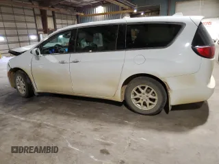 2020 Chrysler Pacifica Touring with VIN 2C4RC1FG7LR267106, listed as a Copart auction lot 58535025 with 137,330 mi miles and Salvage title. Bid and sale history available at DreamBid. Image 2.