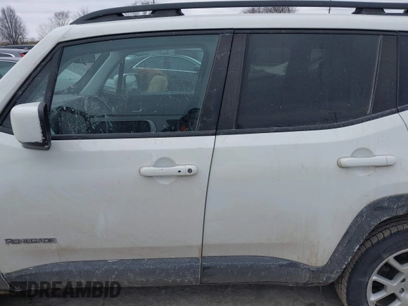 2020 Jeep Renegade Latitude with VIN ZACNJBBB7LPL57524, listed as a IAAI auction lot 41639559 with 126,742 mi miles. Bid and sale history available at carsss.com. Image 14.