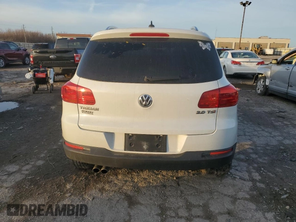 2014 Volkswagen Tiguan SEL с VIN WVGAV3AX2EW552280, выставлен на аукционе Copart как лот 85222224 с пробегом 109 761 миль миль и Списание • Salvage title. История ставок и продаж доступна на DreamBid. Изображение 6.