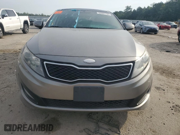 2013 Kia Optima SX с VIN 5XXGR4A6XDG248081, выставлен на аукционе Copart как лот 55997735 с пробегом 122 088 миль миль и Списание • Salvage title. История ставок и продаж доступна на DreamBid. Изображение 5.