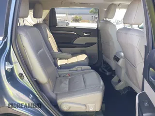 2016 Toyota Highlander Limited with VIN 5TDDCRFH8GS019736, listed as a IAAI auction lot 42532859 with 82,694 mi miles and . Bid and sale history available at DreamBid. Image 8.
