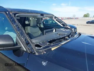 2025 Ford Explorer Active z VIN 1FMUK8DH8SGA47342, wystawiony jako IAAI lot #42074508 z przebiegiem 2776 mil mil oraz . Historia ofert i sprzedaży dostępna na DreamBid. Obrazek 20.