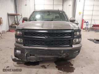 2015 Chevrolet Silverado 1500 LT with VIN 3GCUKREC3FG526470, listed as a IAAI auction lot 41242998 with 131,381 mi miles. Bid and sale history available at carsss.com. Image 12.