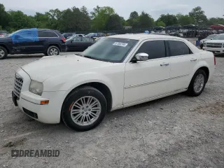 2010 Chrysler 300 Touring with VIN 2C3CA5CV7AH116571, listed as a Copart auction lot 57383795 with 195,518 mi miles and Clean title. Bid and sale history available at DreamBid. Image 1.