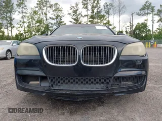2011 BMW 7 Series 750Li с VIN WBAKB8C55BC852304, выставлен на аукционе IAAI как лот 42548356 с пробегом 166 529 миль миль и . История ставок и продаж доступна на DreamBid. Изображение 11.