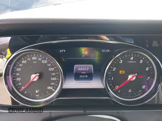 2019 Mercedes-Benz E-Class E 300 with VIN WDDZF4JB4KA684115, listed as a IAAI auction lot 41573761 with 35,678 mi miles. Bid and sale history available at carsss.com. Image 7.