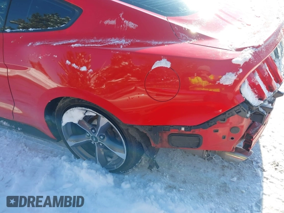 2015 Ford Mustang V6 z VIN 1FA6P8AM4F5314998, wystawiony jako IAAI lot #41292456 z przebiegiem 160 692 mil mil oraz . Historia ofert i sprzedaży dostępna na DreamBid. Obrazek 20.