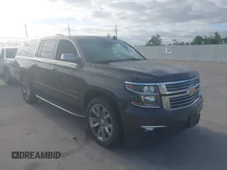 2018 Chevrolet Suburban Premier z VIN 1GNSCJKC5JR135265, wystawiony jako IAAI lot #42028935 z przebiegiem 136 382 mil mil oraz . Historia ofert i sprzedaży dostępna na DreamBid. Obrazek 1.