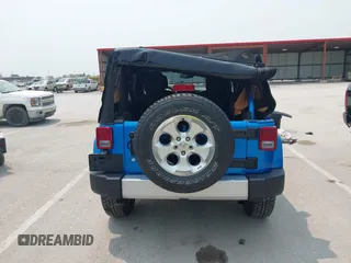 2015 Jeep Wrangler Unlimited Altitude с VIN 1C4HJWEG3FL528051, выставлен на аукционе IAAI как лот 42388844 с пробегом 87 596 миль миль и . История ставок и продаж доступна на DreamBid. Изображение 16.
