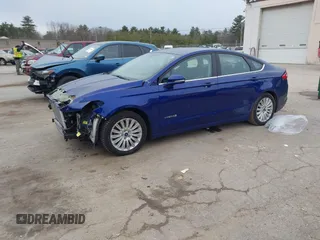 2016 Ford Fusion SE Hybrid with VIN 3FA6P0LU8GR264619, listed as a IAAI auction lot 40968963 with 45,136 mi miles. Bid and sale history available at carsss.com. Image 2.