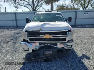 2013 Chevrolet Silverado 3500HD SRW LT with VIN 1GC4K0C8XDF171628, listed as a Copart auction lot 43151905 with 304,003 mi miles and Salvage Title. Bid and sale history available at DreamBid. Image 11.