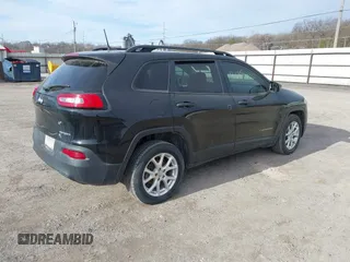 2017 Jeep Cherokee Sport с VIN 1C4PJLAB7HW669467, выставлен на аукционе IAAI как лот 41849030 с пробегом 170 265 миль миль и . История ставок и продаж доступна на DreamBid. Изображение 4.