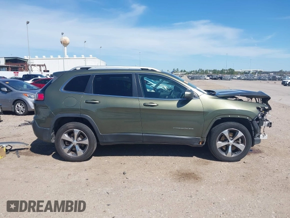 2019 Jeep Cherokee Limited with VIN 1C4PJMDX2KD225218, listed as a IAAI auction lot 41816358 with 90,744 mi miles. Bid and sale history available at carsss.com. Image 14.