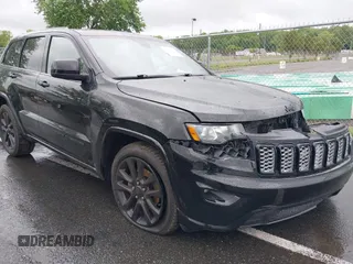 2018 Jeep Grand Cherokee Altitude with VIN 1C4RJEAG1JC430441, listed as a IAAI auction lot 42320182 with 117,110 mi miles and . Bid and sale history available at DreamBid. Image 1.