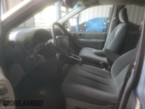 2005 Chrysler Town & Country Touring with VIN 2C8GP54L05R267565, listed as a Copart auction lot 55351955 with 116,292 mi miles and Salvage Title. Bid and sale history available at DreamBid. Image 7.
