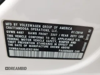 2018 Volkswagen Passat SE z VIN 1VWBA7A32JC021694, wystawiony jako Copart lot #57619625 z przebiegiem 113 172 mil mil oraz Szkoda całkowita • Salvage title. Historia ofert i sprzedaży dostępna na DreamBid. Obrazek 12.