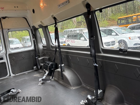 2014 Ford Econoline Cargo Commercial with VIN 1FTNS2EW3EDA97297, listed as a Copart auction lot 56185395 with 167,805 mi miles and Clean Title. Bid and sale history available at DreamBid. Image 6.