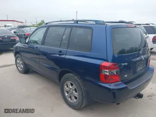 2006 Toyota Highlander w/3rd Row with VIN JTEDP21A860097338, listed as a IAAI auction lot 41958449 with 207,830 mi miles. Bid and sale history available at carsss.com. Image 3.