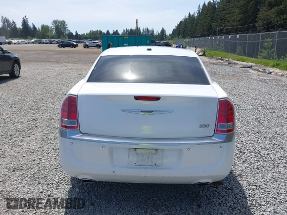 2012 Chrysler 300 Limited z VIN 2C3CCACGXCH232645, wystawiony jako IAAI lot #42214043 z przebiegiem 131 934 mil mil oraz . Historia ofert i sprzedaży dostępna na DreamBid. Obrazek 17.