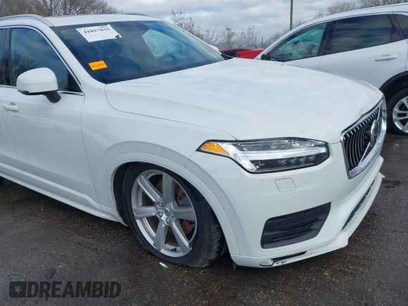 2021 Volvo XC90 Momentum with VIN YV4A221K0M1711124, listed as a IAAI auction lot 41017835 with 35,931 mi miles. Bid and sale history available at carsss.com. Image 6.