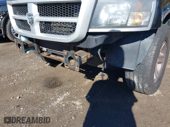 2011 Ram Dakota Bighorn/Lonestar with VIN 1D7RW3GK1BS606466, listed as a IAAI auction lot 40529380 with 110,431 mi miles. Bid and sale history available at carsss.com. Image 6.