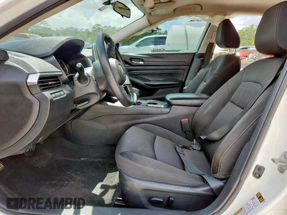2020 Nissan Altima S with VIN 1N4BL4BVXLC128660, listed as a Copart auction lot 61764275 with 84,662 mi miles and Salvage title. Bid and sale history available at DreamBid. Image 7.