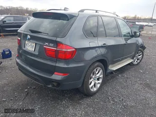 2011 BMW X5 35i with VIN 5UXZV4C59BL415034, listed as a IAAI auction lot 40969149 with 108,468 mi miles. Bid and sale history available at carsss.com. Image 4.