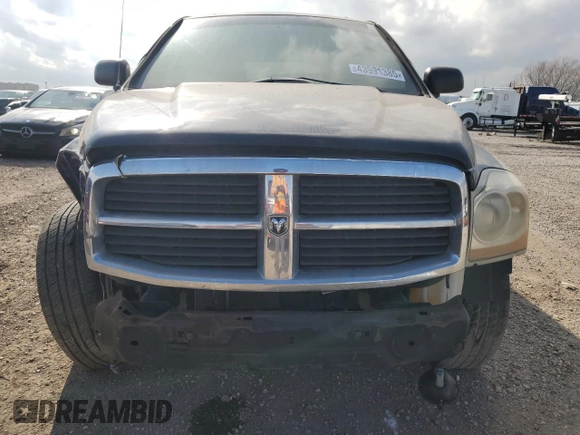 2004 Dodge Durango Limited z VIN 1D8HB58D74F122229, wystawiony jako Copart lot #43991385 z przebiegiem Nie podano mil oraz Szkoda całkowita • Salvage title. Historia ofert i sprzedaży dostępna na DreamBid. Obrazek 5.