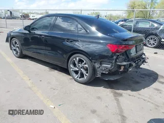 2022 Audi A3 Premium Plus z VIN WAUHUDGY7NA035370, wystawiony jako IAAI lot #42057595 z przebiegiem 47 227 mil mil oraz . Historia ofert i sprzedaży dostępna na DreamBid. Obrazek 3.