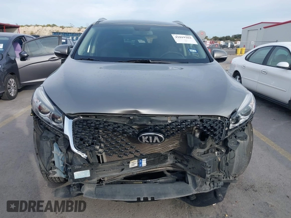 2018 Kia Sorento LX with VIN 5XYPGDA31JG426849, listed as a IAAI auction lot 41019262 with 102,366 mi miles. Bid and sale history available at carsss.com. Image 13.