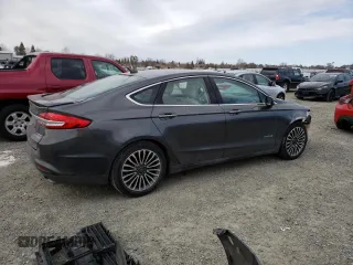 2018 Ford Fusion Hybrid Titanium with VIN 3FA6P0RU3JR212104, listed as a Copart auction lot 41116553 with 111,721 mi miles. Bid and sale history available at carsss.com. Image 3.