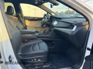 2021 Cadillac XT5 AWD Sport z VIN 1GYKNGRS9MZ200684, wystawiony jako Copart lot #78047424 z przebiegiem 2 713 mil mil oraz Czysty tytuł • Clean title. Historia ofert i sprzedaży dostępna na DreamBid. Obrazek 5.