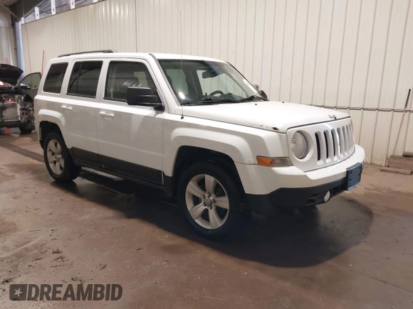 2015 Jeep Patriot High Altitude z VIN 1C4NJRFB2FD197416, wystawiony jako IAAI lot #42382197 z przebiegiem 143 695 mil mil oraz . Historia ofert i sprzedaży dostępna na DreamBid. Obrazek 1.