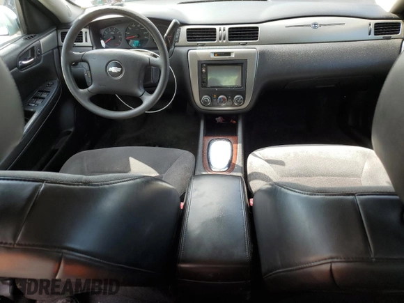 2012 Chevrolet Impala Police Police z VIN 2G1WD5E38C1159770, wystawiony jako Copart lot #55754865 z przebiegiem 182 397 mil mil oraz Szkoda całkowita • Salvage title. Historia ofert i sprzedaży dostępna na DreamBid. Obrazek 8.