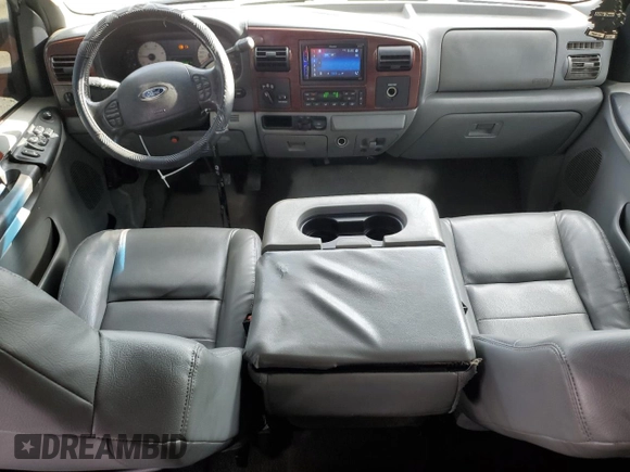 2006 Ford F-250 XL с VIN 1FTSW21P46EC70648, выставлен на аукционе Copart как лот 65358885 с пробегом 209 172 миль миль и Списание • Salvage title. История ставок и продаж доступна на DreamBid. Изображение 8.