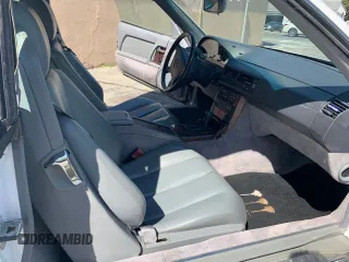 1992 Mercedes-Benz 500 z VIN WDBFA66EXNF052820, wystawiony jako Copart lot #55408835 z przebiegiem 113 571 mil mil oraz Tytuł czysty. Historia ofert i sprzedaży dostępna na DreamBid. Obrazek 5.