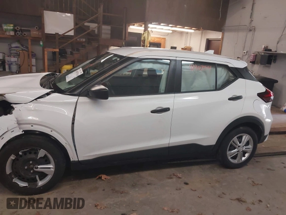 2022 Nissan Kicks S with VIN 3N1CP5BV8NL505330, listed as a IAAI auction lot 41907514 with 30,604 mi miles. Bid and sale history available at carsss.com. Image 14.