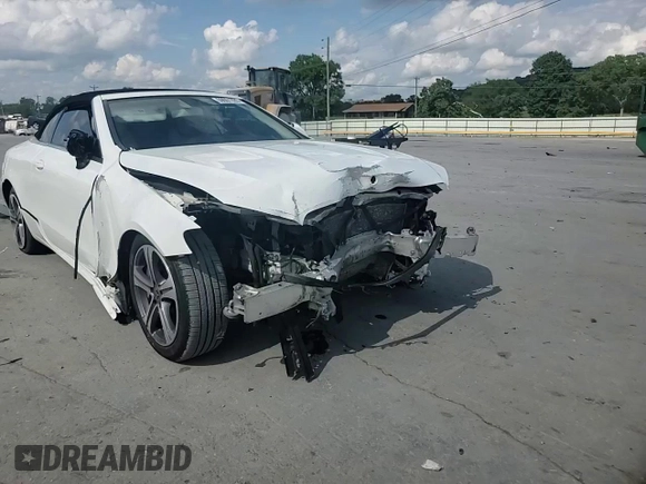 2018 Mercedes-Benz E 400 with VIN WDD1K6FB2JF033614, listed as a Copart auction lot 59001335 with 58,514 mi miles and Salvage title. Bid and sale history available at DreamBid. Image 13.