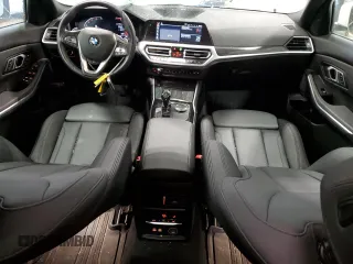 2019 BMW 3 Series 330i xDrive with VIN 3MW5R7J57K8B00679, listed as a Copart auction lot 46289995 with 77,184 mi miles and Non Repairable. Bid and sale history available at DreamBid. Image 8.