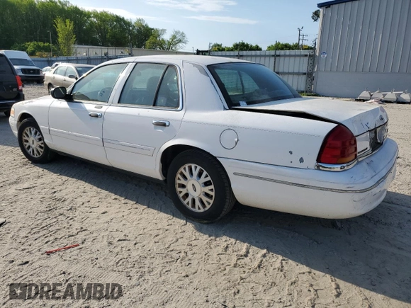 2003 Ford Crown Victoria LX z VIN 2FAFP74W03X209148, wystawiony jako Copart lot #53274575 z przebiegiem 127 739 mil mil oraz Szkody całkowita. Historia ofert i sprzedaży dostępna na DreamBid. Obrazek 2.