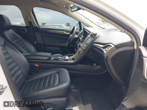 2020 Ford Fusion SEL с VIN 3FA6P0CD7LR131781, выставлен на аукционе IAAI как лот 41855346 с пробегом 95 621 миль миль и . История ставок и продаж доступна на DreamBid. Изображение 5.