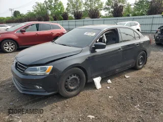 2015 Volkswagen Jetta SE z VIN 3VWD17AJ5FM217805, wystawiony jako Copart lot #58812305 z przebiegiem 132 573 mil mil oraz Szkoda całkowita • Salvage title. Historia ofert i sprzedaży dostępna na DreamBid. Obrazek 1.
