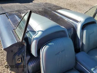 1965 Ford Thunderbird with VIN 5Y85Z115781, listed as a Copart auction lot 82289124 with 75,677 mi miles and Salvage Title. Bid and sale history available at DreamBid. Image 10.
