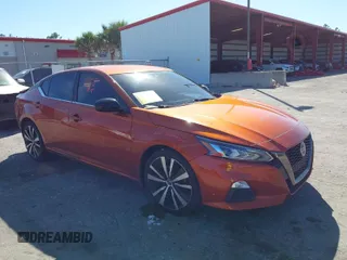 2020 Nissan Altima 2.5 SR with VIN 1N4BL4CV5LC148894, listed as a IAAI auction lot 41748069 with 81,689 mi miles. Bid and sale history available at carsss.com. Image 1.