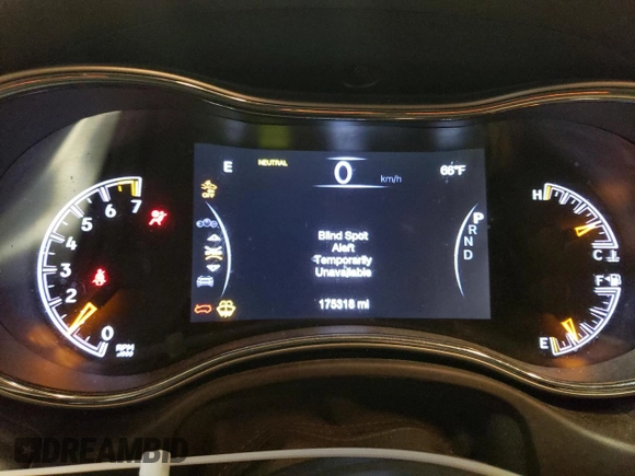 2017 Jeep Grand Cherokee Overland z VIN 1C4RJFCG3HC638205, wystawiony jako Copart lot #53424655 z przebiegiem 175 318 mil mil oraz Czysty tytuł • Clean title. Historia ofert i sprzedaży dostępna na DreamBid. Obrazek 9.