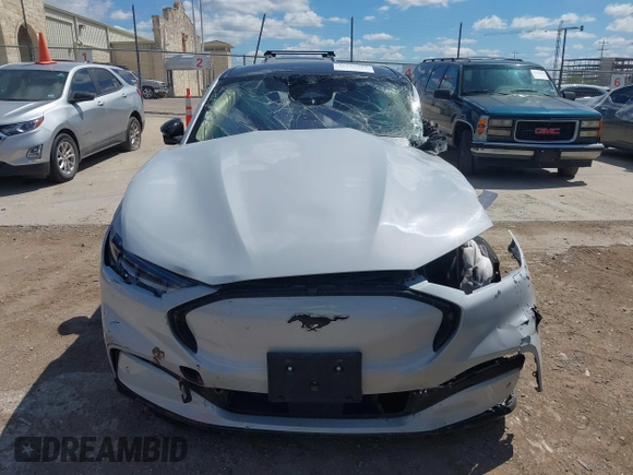 2023 Ford Mustang Mach-E Premium с VIN 3FMTK3SU2PMA96628, выставлен на аукционе IAAI как лот 42225953 с пробегом Не указан миль и . История ставок и продаж доступна на DreamBid. Изображение 11.