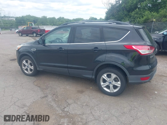 2013 Ford Escape SE z VIN 1FMCU9GX0DUC58800, wystawiony jako IAAI lot #42779098 z przebiegiem 112 542 mil mil oraz . Historia ofert i sprzedaży dostępna na DreamBid. Obrazek 3.