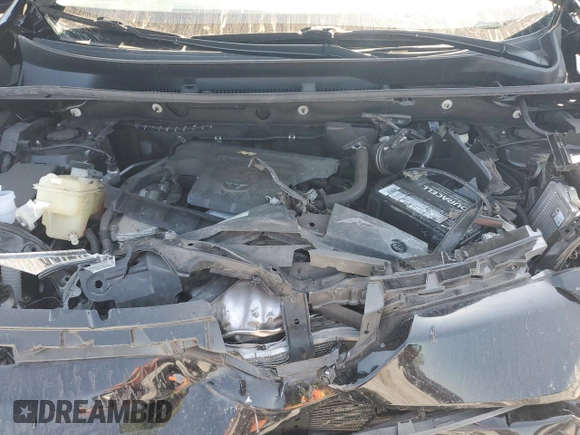 2018 Toyota RAV4 XLE with VIN 2T3WFREV5JW439869, listed as a Copart auction lot 50053895 with Not Provided miles and Clean Title. Bid and sale history available at DreamBid. Image 12.